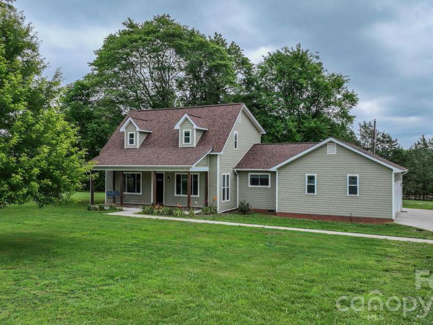 9612 Mill Grove Road, Indian Trail, NC 28079.  MLS# CAR4388469, YatesRealty ID 29914. 