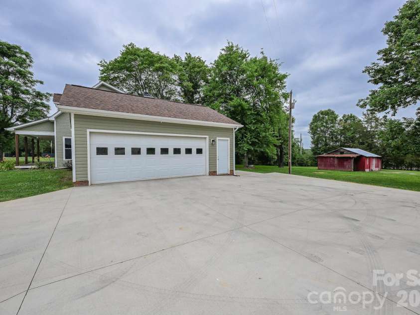 9612 Mill Grove Road, Indian Trail, NC 28079.  MLS# CAR4388469, YatesRealty ID 29914. 