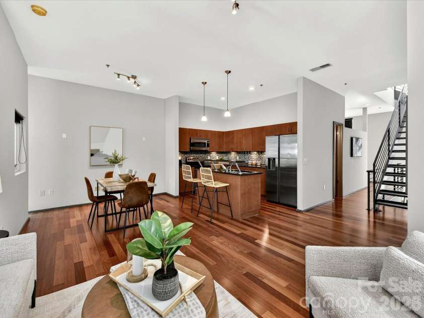 285 McDonald Avenue, Charlotte, NC 28203.  MLS# CAR4392788, YatesRealty ID 29915. Open layout on the main level