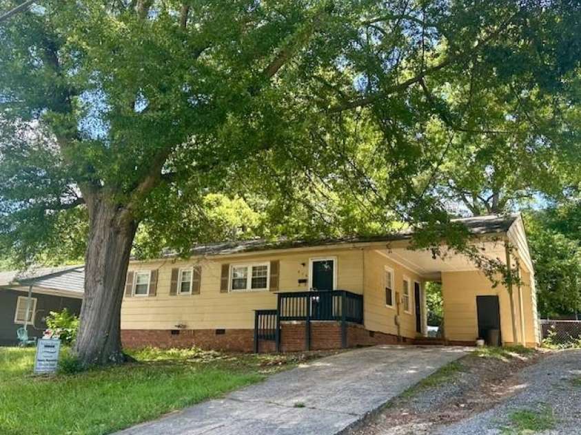 910 Overhill Street, Gastonia, NC 28052.  MLS# CAR4283434, YatesRealty ID 29915. 