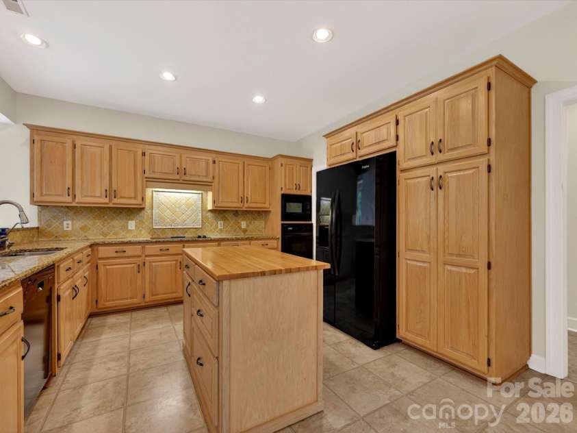 1318 Fawn Ridge Road, Concord, NC 28027.  MLS# CAR4392755, YatesRealty ID 29916. 