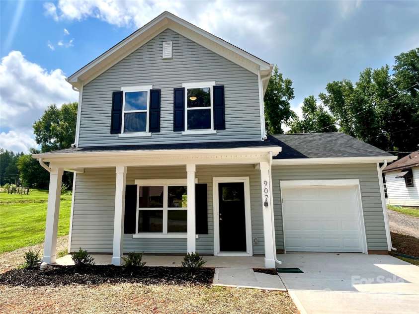 907 Georgia Avenue, Bessemer City, NC 28016.  MLS# CAR4275001, YatesRealty ID 29916. 