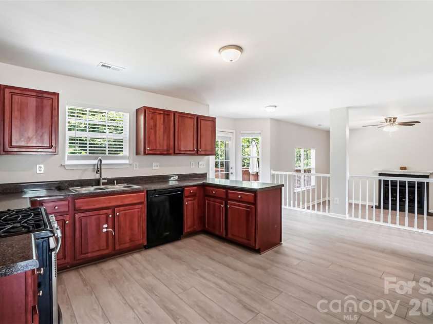 5012 Eagle Creek Drive, Charlotte, NC 28269.  MLS# CAR4390441, YatesRealty ID 29919. 