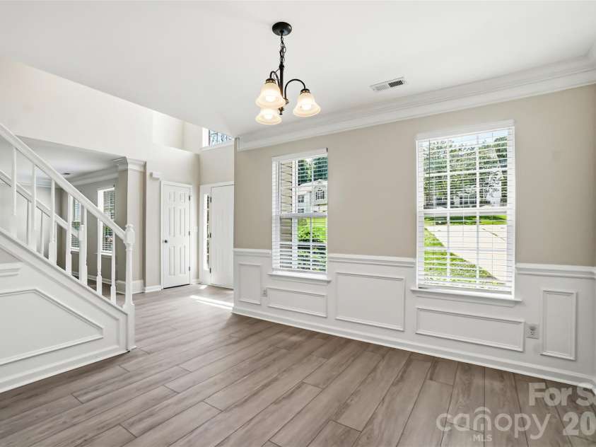 5012 Eagle Creek Drive, Charlotte, NC 28269.  MLS# CAR4390441, YatesRealty ID 29919. 