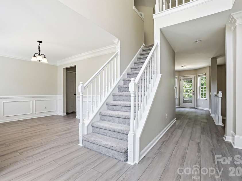 5012 Eagle Creek Drive, Charlotte, NC 28269.  MLS# CAR4390441, YatesRealty ID 29919. 