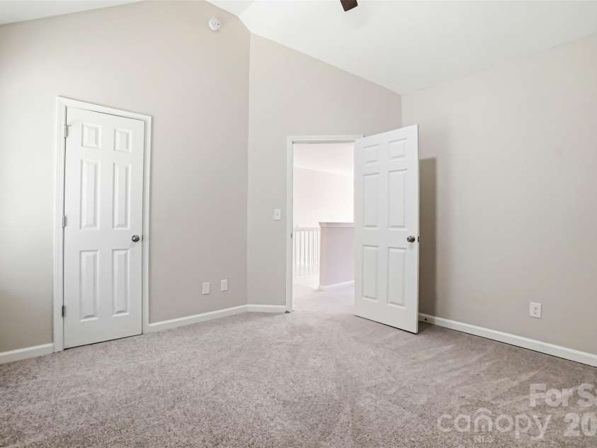 5012 Eagle Creek Drive, Charlotte, NC 28269.  MLS# CAR4390441, YatesRealty ID 29919. 