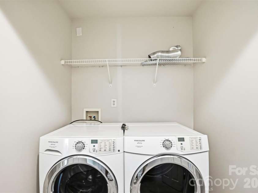 5012 Eagle Creek Drive, Charlotte, NC 28269.  MLS# CAR4390441, YatesRealty ID 29919. 