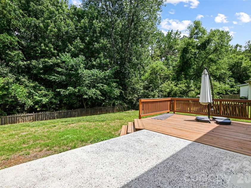 5012 Eagle Creek Drive, Charlotte, NC 28269.  MLS# CAR4390441, YatesRealty ID 29919. 