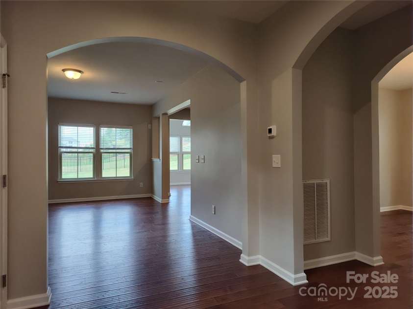 4122 Audubon Park Drive, Charlotte, NC 28217.  MLS# CAR4326532, YatesRealty ID 2992. 