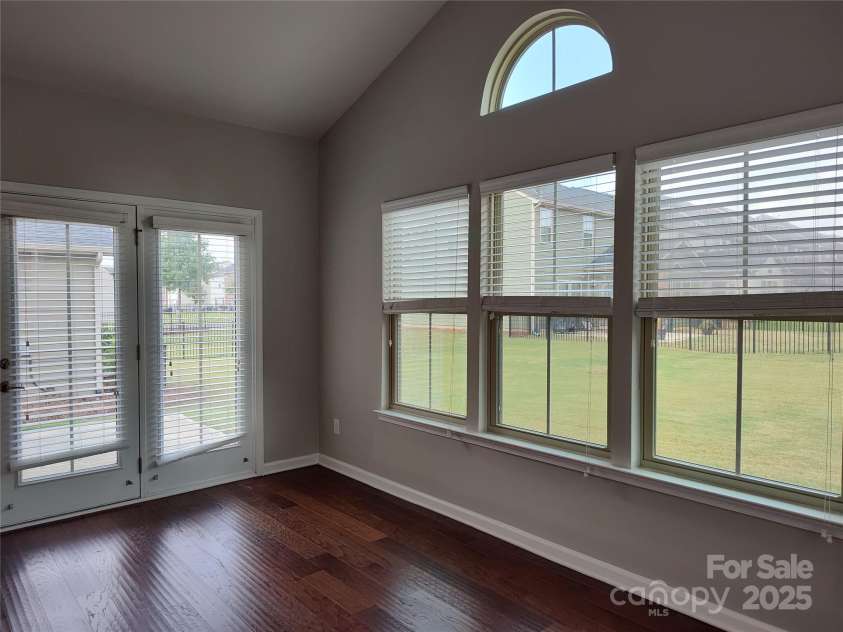 4122 Audubon Park Drive, Charlotte, NC 28217.  MLS# CAR4326532, YatesRealty ID 2992. 