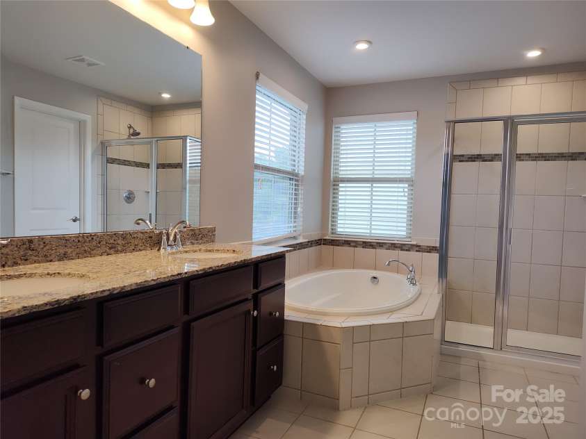 4122 Audubon Park Drive, Charlotte, NC 28217.  MLS# CAR4326532, YatesRealty ID 2992. 