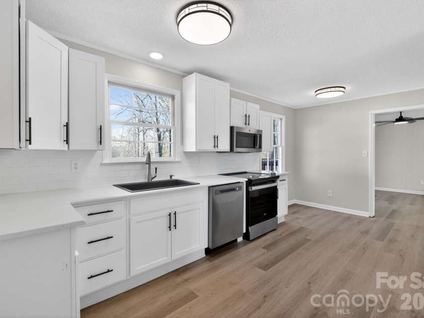 420 Montana Drive, Gastonia, NC 28056.  MLS# CAR4347654, YatesRealty ID 2992. 