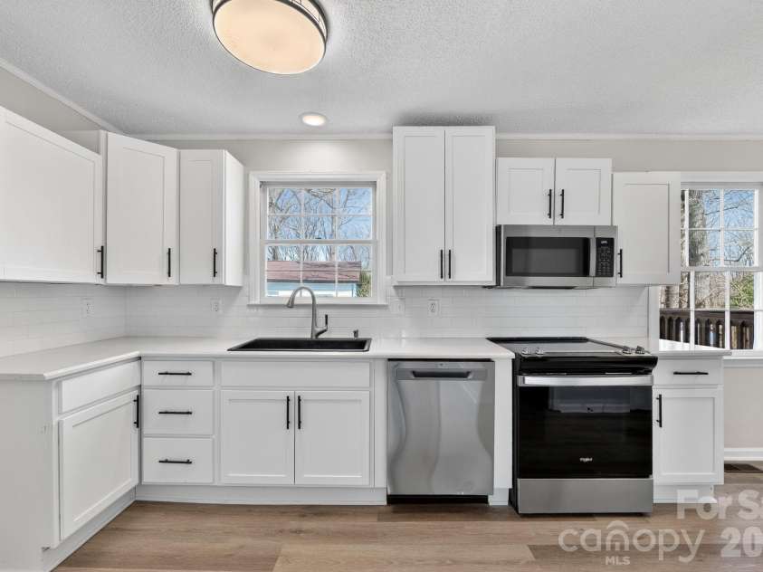 420 Montana Drive, Gastonia, NC 28056.  MLS# CAR4347654, YatesRealty ID 2992. 