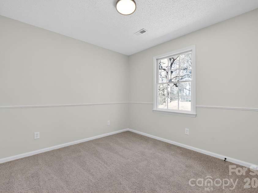 420 Montana Drive, Gastonia, NC 28056.  MLS# CAR4347654, YatesRealty ID 2992. 
