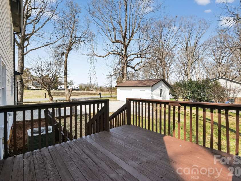 420 Montana Drive, Gastonia, NC 28056.  MLS# CAR4347654, YatesRealty ID 2992. 