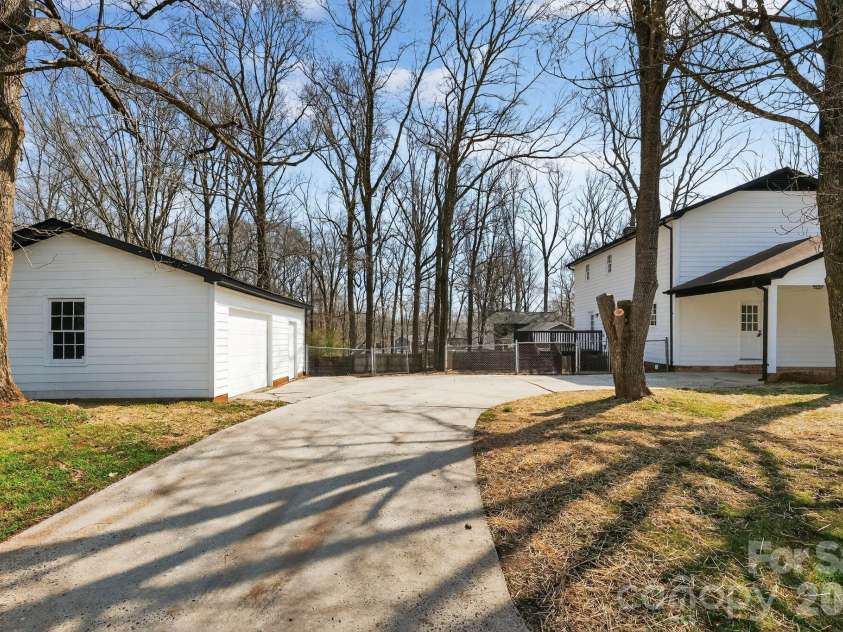 420 Montana Drive, Gastonia, NC 28056.  MLS# CAR4347654, YatesRealty ID 2992. 