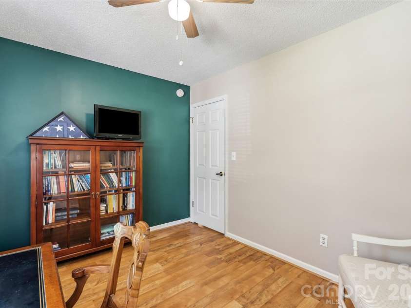 20 Mallard Court, Brevard, NC 28712.  MLS# CAR4390338, YatesRealty ID 29920. 