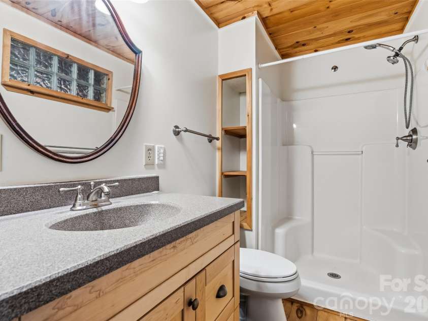 20 Mallard Court, Brevard, NC 28712.  MLS# CAR4390338, YatesRealty ID 29920. 
