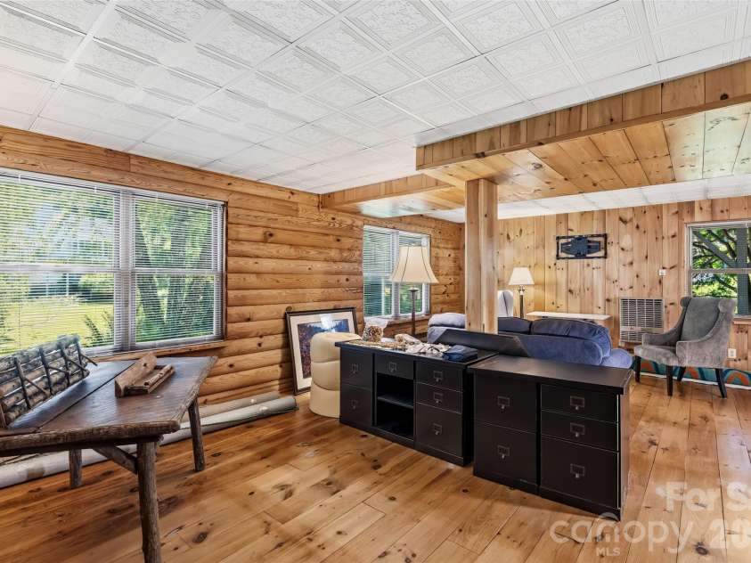 20 Mallard Court, Brevard, NC 28712.  MLS# CAR4419933, YatesRealty ID 29920. 