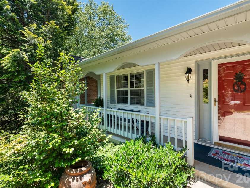 20 Mallard Court, Brevard, NC 28712.  MLS# CAR4419933, YatesRealty ID 29920. 