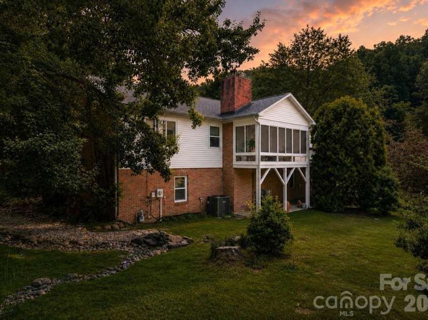 20 Mallard Court, Brevard, NC 28712.  MLS# CAR4419933, YatesRealty ID 29920. 