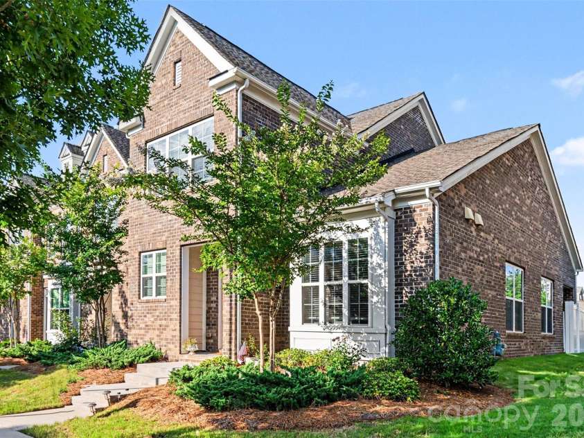 11530 Red Rust Lane, Charlotte, NC 28277.  MLS# CAR4390544, YatesRealty ID 29921. 