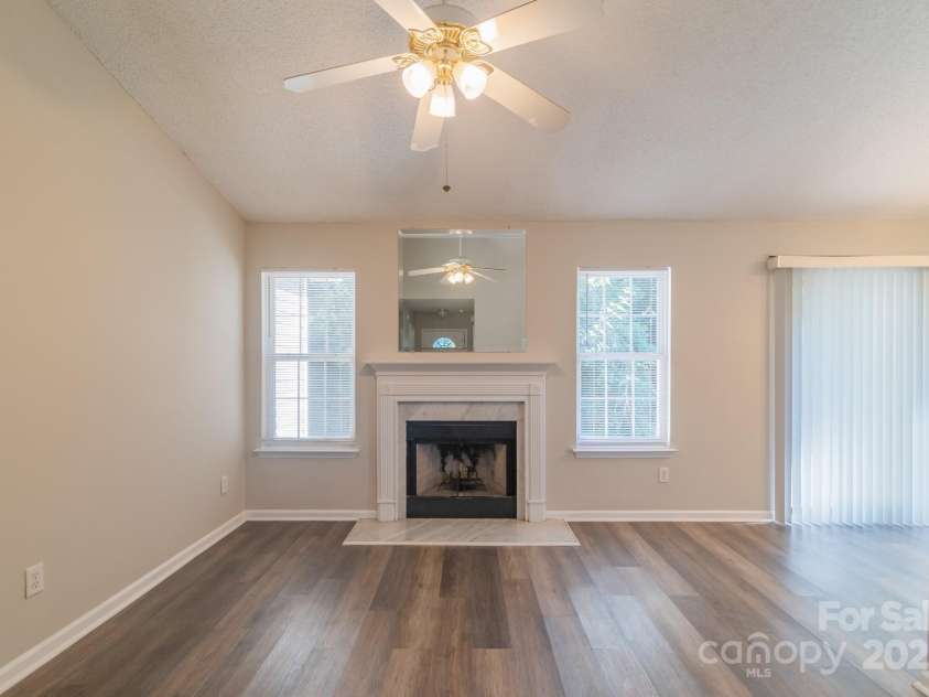 4213 Rosy Mound Lane, Charlotte, NC 28216.  MLS# CAR4231233, YatesRealty ID 29922. 