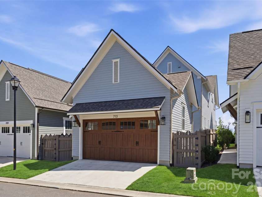 713 Barrel Alley, Fort Mill, SC 29715.  MLS# CAR4370936, YatesRealty ID 29922. 