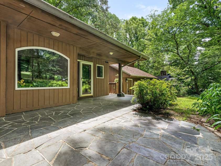 3310 Windbluff Drive, Charlotte, NC 28277.  MLS# CAR4269901, YatesRealty ID 29923. Rear Exterior