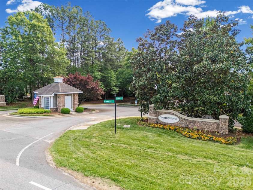 4232 Sourwood Court, Fort Mill, SC 29707.  MLS# CAR4376852, YatesRealty ID 29923. Entrance