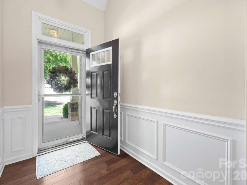 4232 Sourwood Court, Fort Mill, SC 29707.  MLS# CAR4376852, YatesRealty ID 29923. Foyer