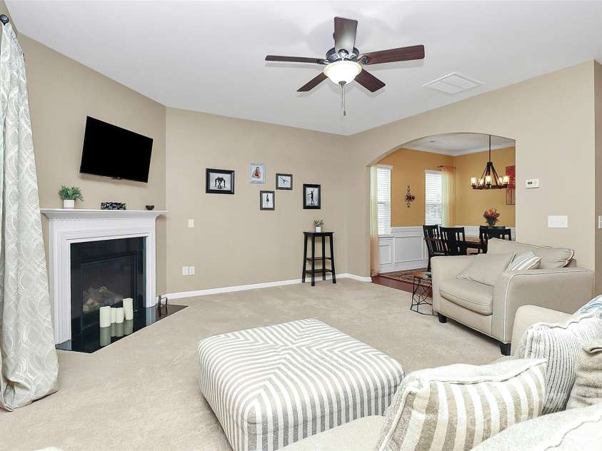 10369 Hillsborough Street, Huntersville, NC 28078.  MLS# CAR4283679, YatesRealty ID 29924. 