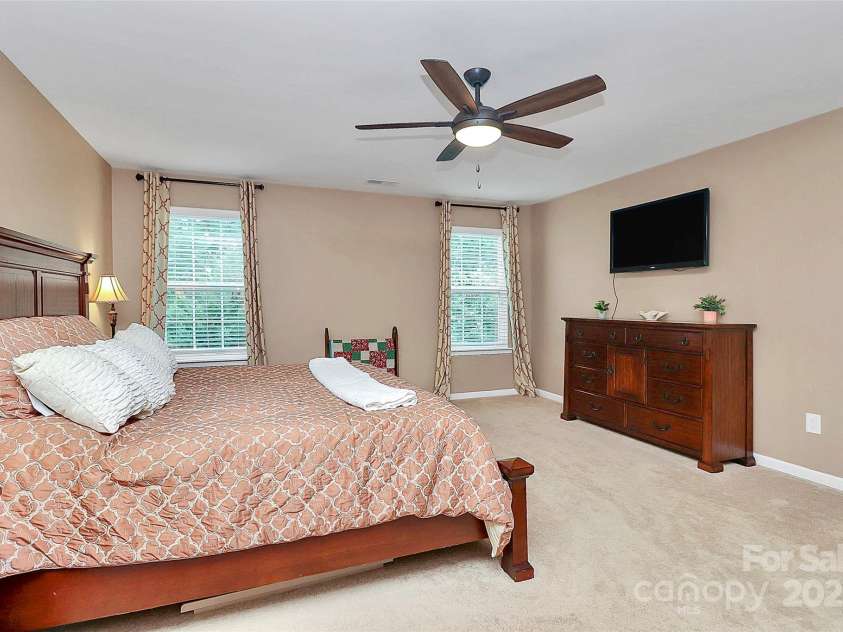 10369 Hillsborough Street, Huntersville, NC 28078.  MLS# CAR4283679, YatesRealty ID 29924. 
