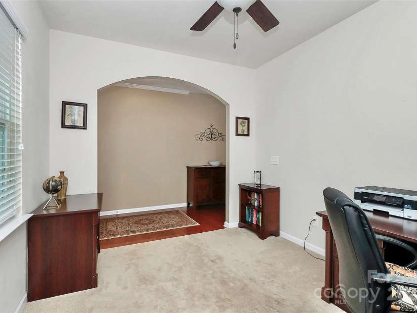 10369 Hillsborough Street, Huntersville, NC 28078.  MLS# CAR4283679, YatesRealty ID 29924. Office entry