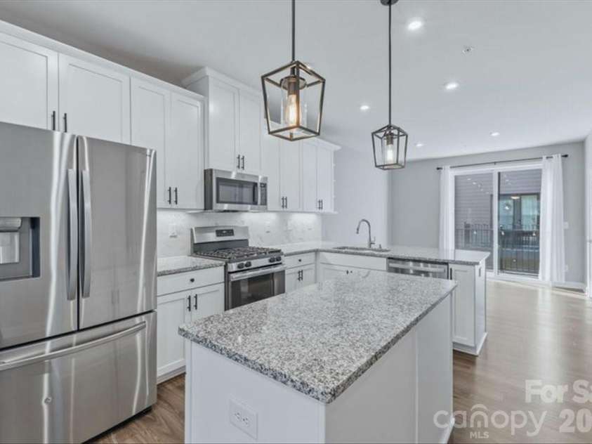 119 Music Hall Way, Charlotte, NC 28203.  MLS# CAR4368231, YatesRealty ID 29924. 