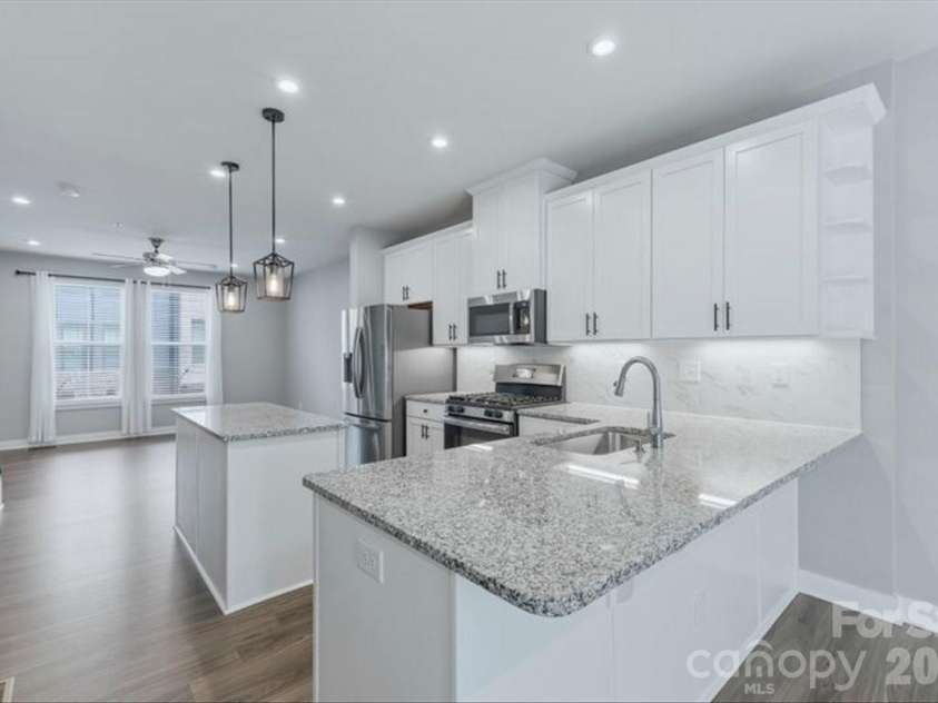 119 Music Hall Way, Charlotte, NC 28203.  MLS# CAR4368231, YatesRealty ID 29924. 