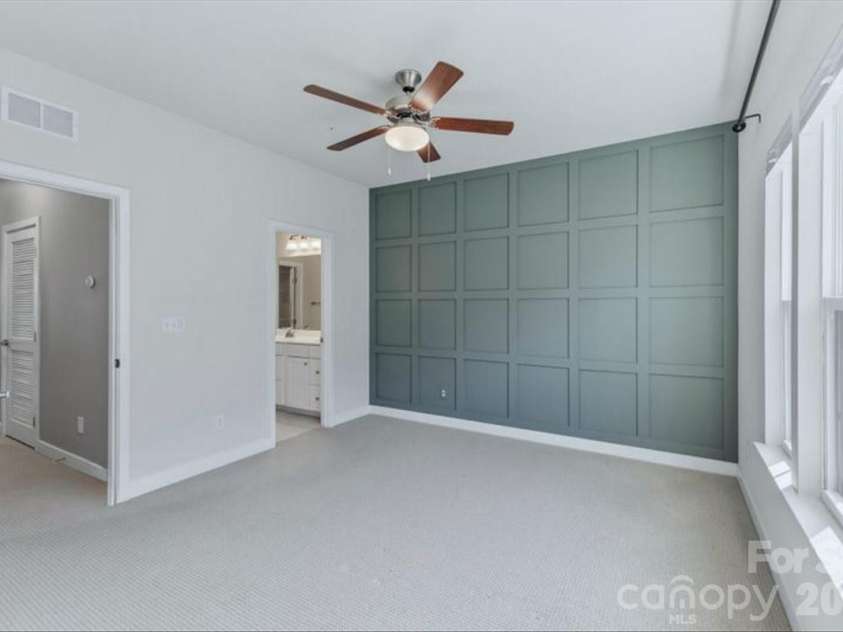 119 Music Hall Way, Charlotte, NC 28203.  MLS# CAR4368231, YatesRealty ID 29924. 
