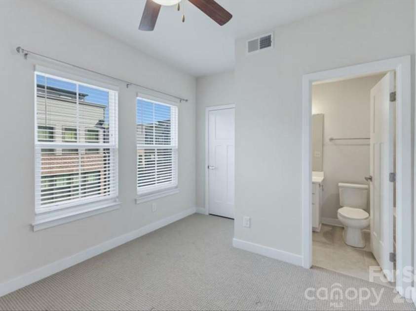 119 Music Hall Way, Charlotte, NC 28203.  MLS# CAR4368231, YatesRealty ID 29924. 