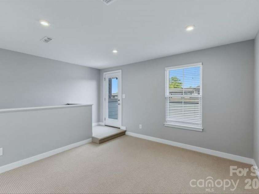 119 Music Hall Way, Charlotte, NC 28203.  MLS# CAR4368231, YatesRealty ID 29924. 