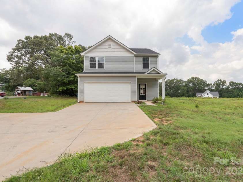 4755 Sherrills Ford Road, Salisbury, NC 28147.  MLS# CAR4286453, YatesRealty ID 29927. 