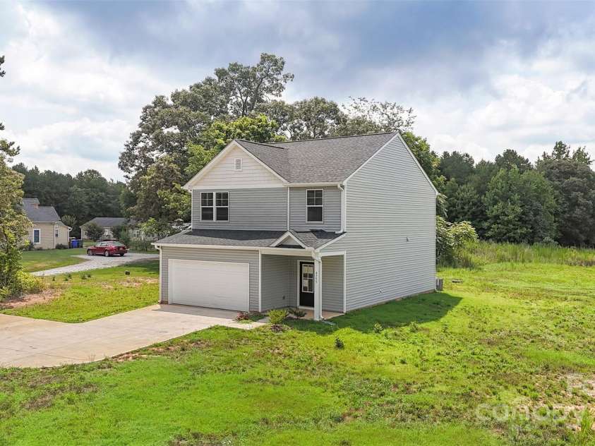 4755 Sherrills Ford Road, Salisbury, NC 28147.  MLS# CAR4286453, YatesRealty ID 29927. 