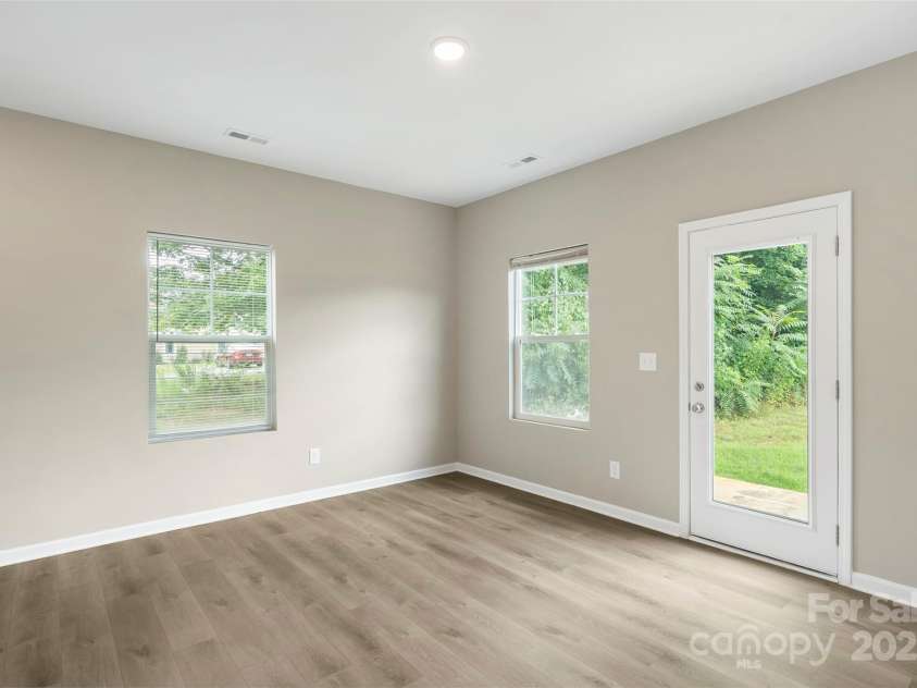 4755 Sherrills Ford Road, Salisbury, NC 28147.  MLS# CAR4286453, YatesRealty ID 29927. 
