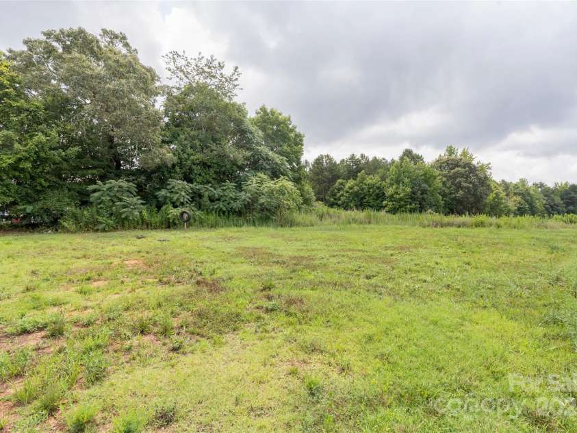 4755 Sherrills Ford Road, Salisbury, NC 28147.  MLS# CAR4286453, YatesRealty ID 29927. 