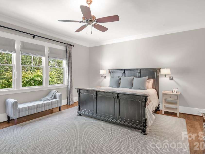 520 Hillside Avenue, Charlotte, NC 28209.  MLS# CAR4380698, YatesRealty ID 29927. 