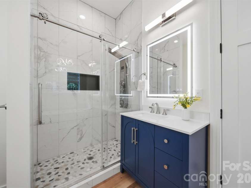 3802 Lyle Creek Avenue, Conover, NC 28613.  MLS# CAR4384518, YatesRealty ID 29928. Master Bath