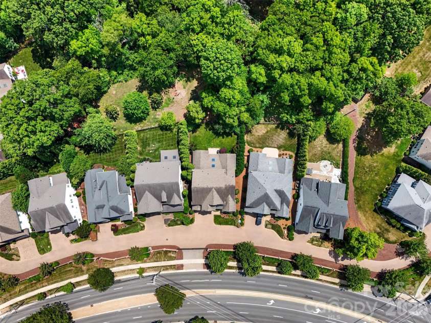 1020 Sharon Amity Road, Charlotte, NC 28211.  MLS# CAR4385518, YatesRealty ID 29929. 