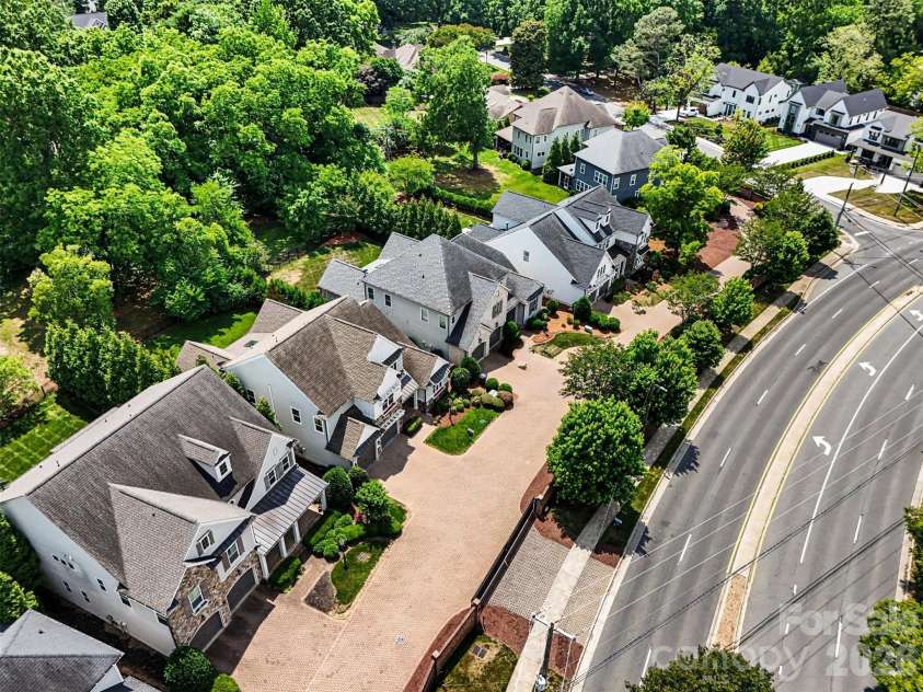 1020 Sharon Amity Road, Charlotte, NC 28211.  MLS# CAR4385518, YatesRealty ID 29929. 