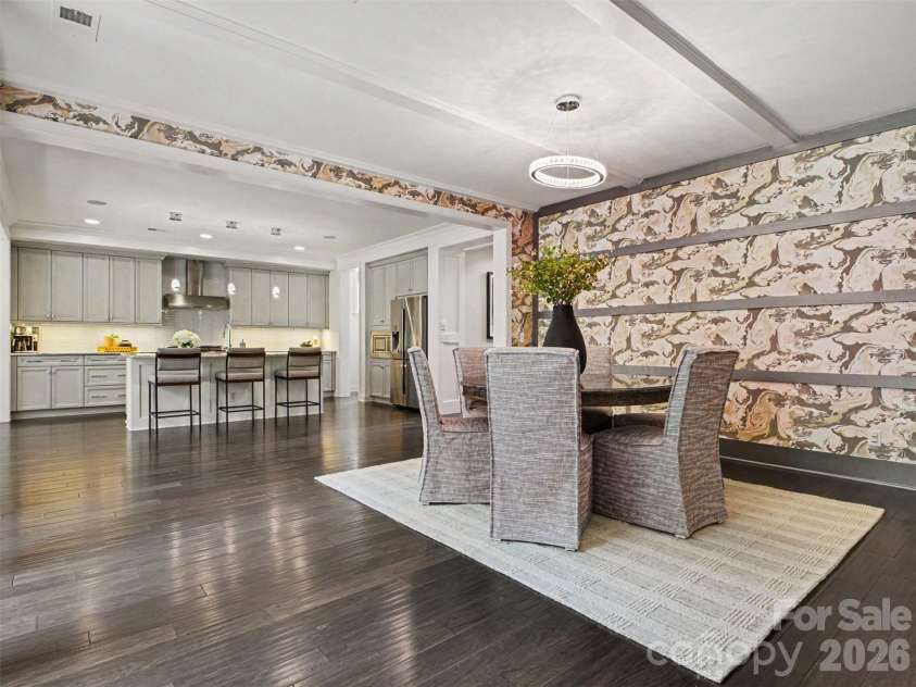 1020 Sharon Amity Road, Charlotte, NC 28211.  MLS# CAR4385518, YatesRealty ID 29929. Dining Room