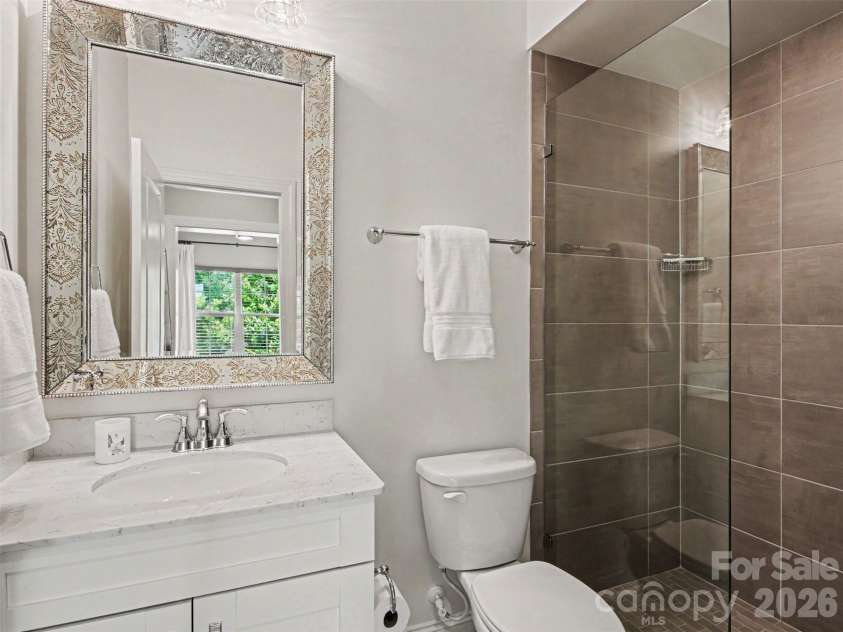 1020 Sharon Amity Road, Charlotte, NC 28211.  MLS# CAR4385518, YatesRealty ID 29929. En-Suite for Front Bedroom
