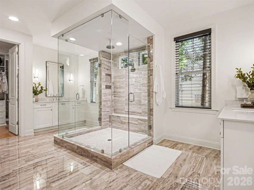 1020 Sharon Amity Road, Charlotte, NC 28211.  MLS# CAR4385518, YatesRealty ID 29929. Primary Bathroom
